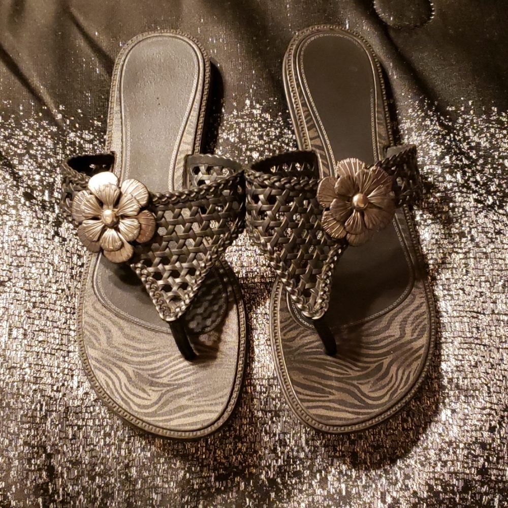 Cute, black sandals